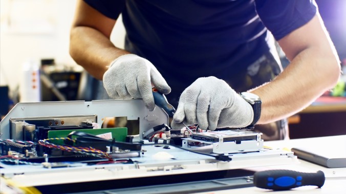 What To Look Out For When Hiring A Computer Repair&nbsp;Service?
